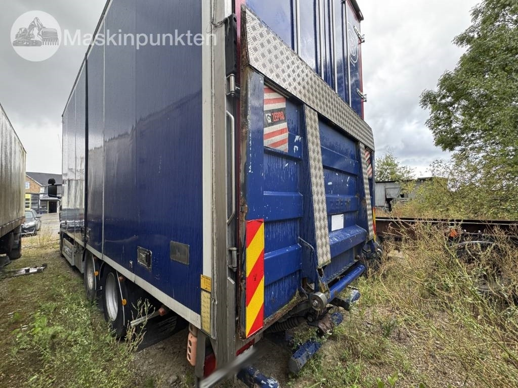 Scania R 420 LB - Lastbil med skåp: bild 2 Scania R 420 LB - Lastbil med skåp: bild 2