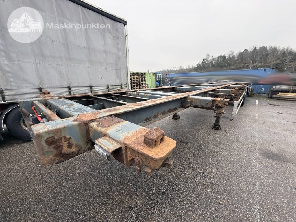 Schweriner CS 40 - Containerbil/ Växelflak semitrailer: bild 2 Schweriner CS 40 - Containerbil/ Växelflak semitrailer: bild 2