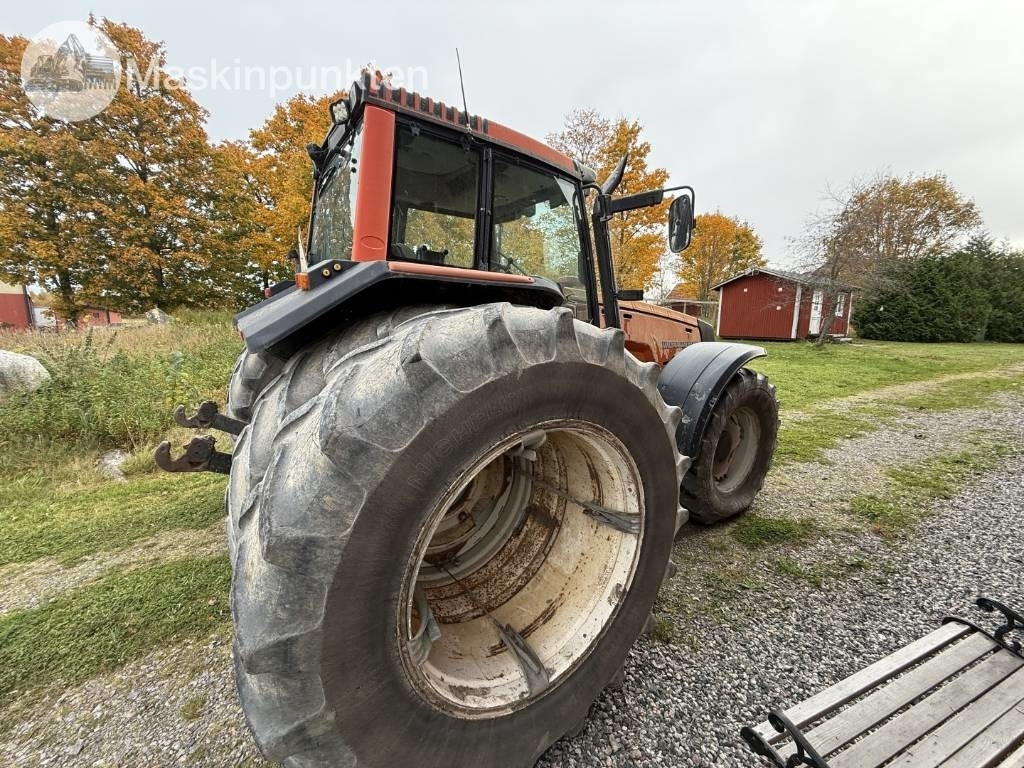 Valtra Valmet 8350-4  - Traktor: bild 5 Valtra Valmet 8350-4  - Traktor: bild 5