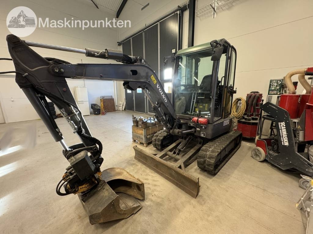 Volvo ECR 25 D - Minigrävmaskin: bild 1 Volvo ECR 25 D - Minigrävmaskin: bild 1