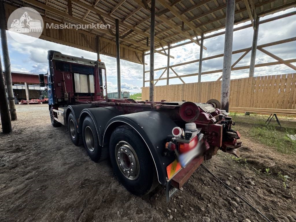 Volvo FH 16 550  - Lastväxlare lastbil: bild 2 Volvo FH 16 550  - Lastväxlare lastbil: bild 2