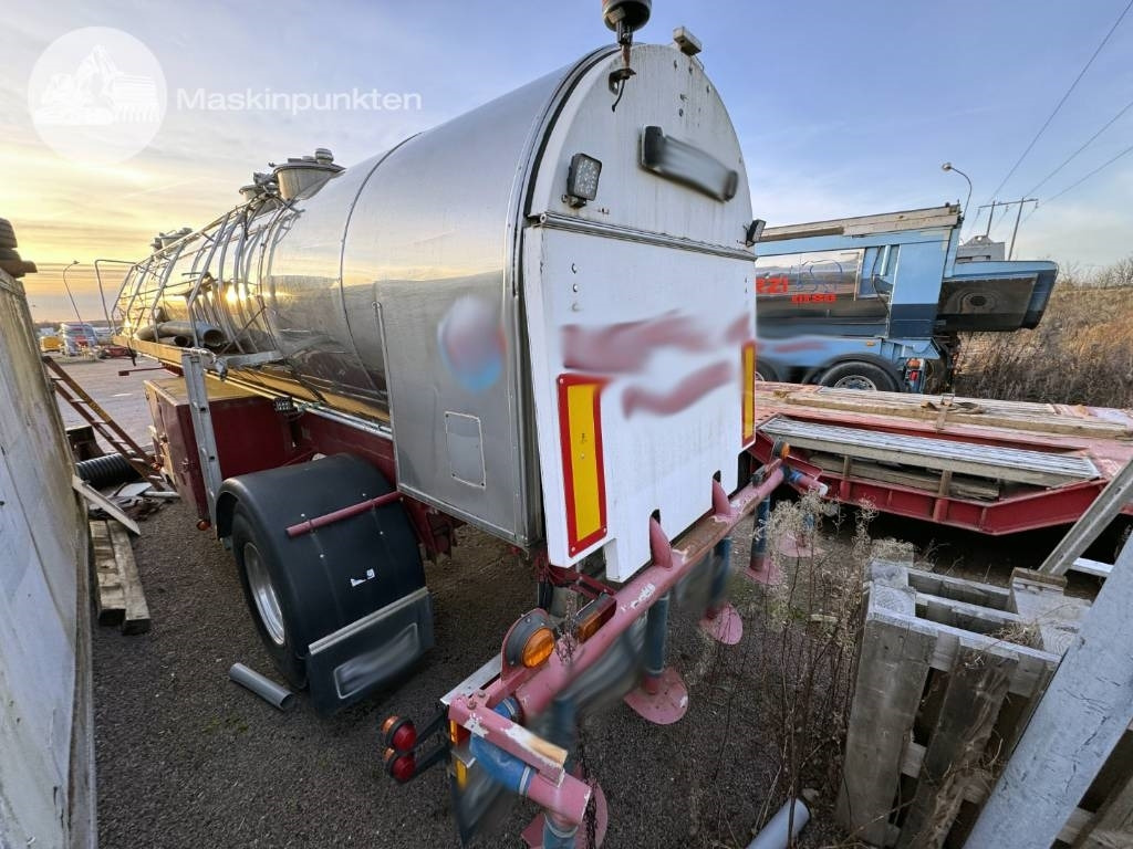 Wedholms DK 345-16 - Tanktrailer: bild 4 Wedholms DK 345-16 - Tanktrailer: bild 4