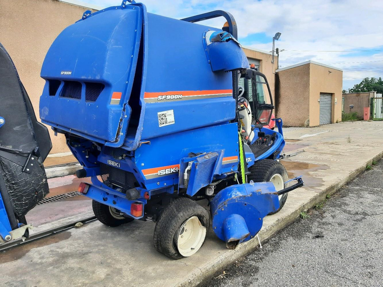 ISEKI SF370 - Gräsklippare: bild 4 ISEKI SF370 - Gräsklippare: bild 4