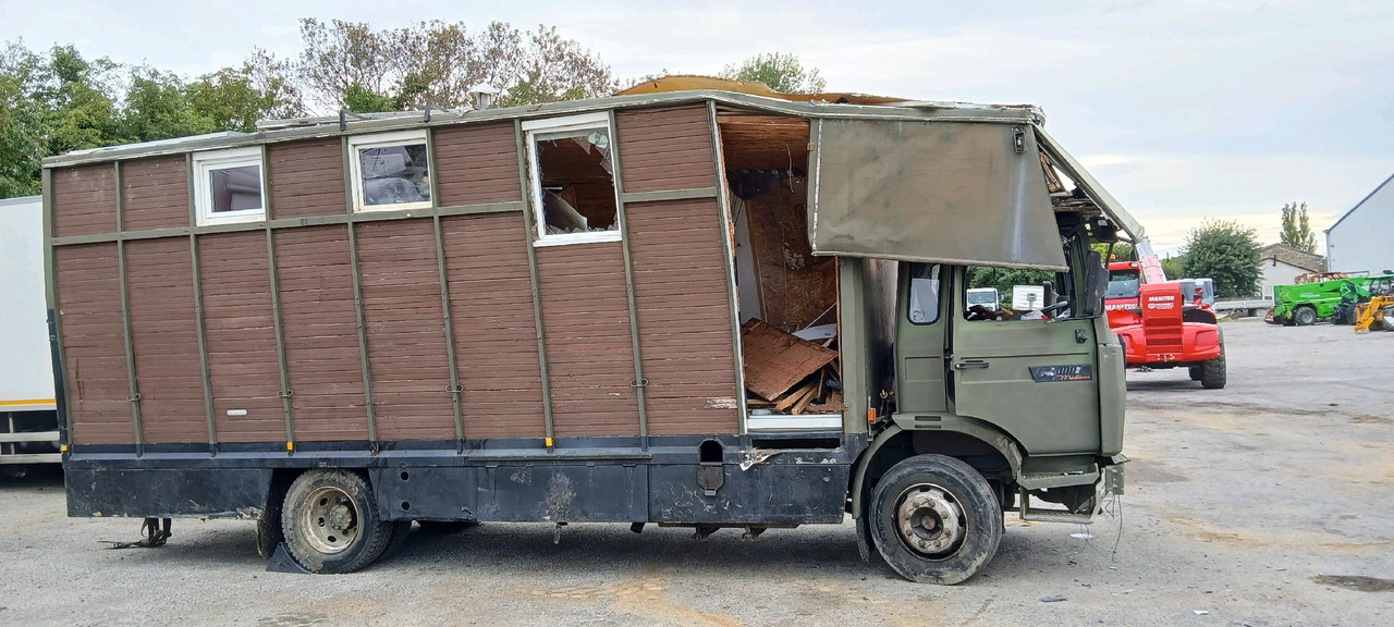 RENAULT M180 PORTEUR BETAILLERE - Hästbuss: bild 3 RENAULT M180 PORTEUR BETAILLERE - Hästbuss: bild 3