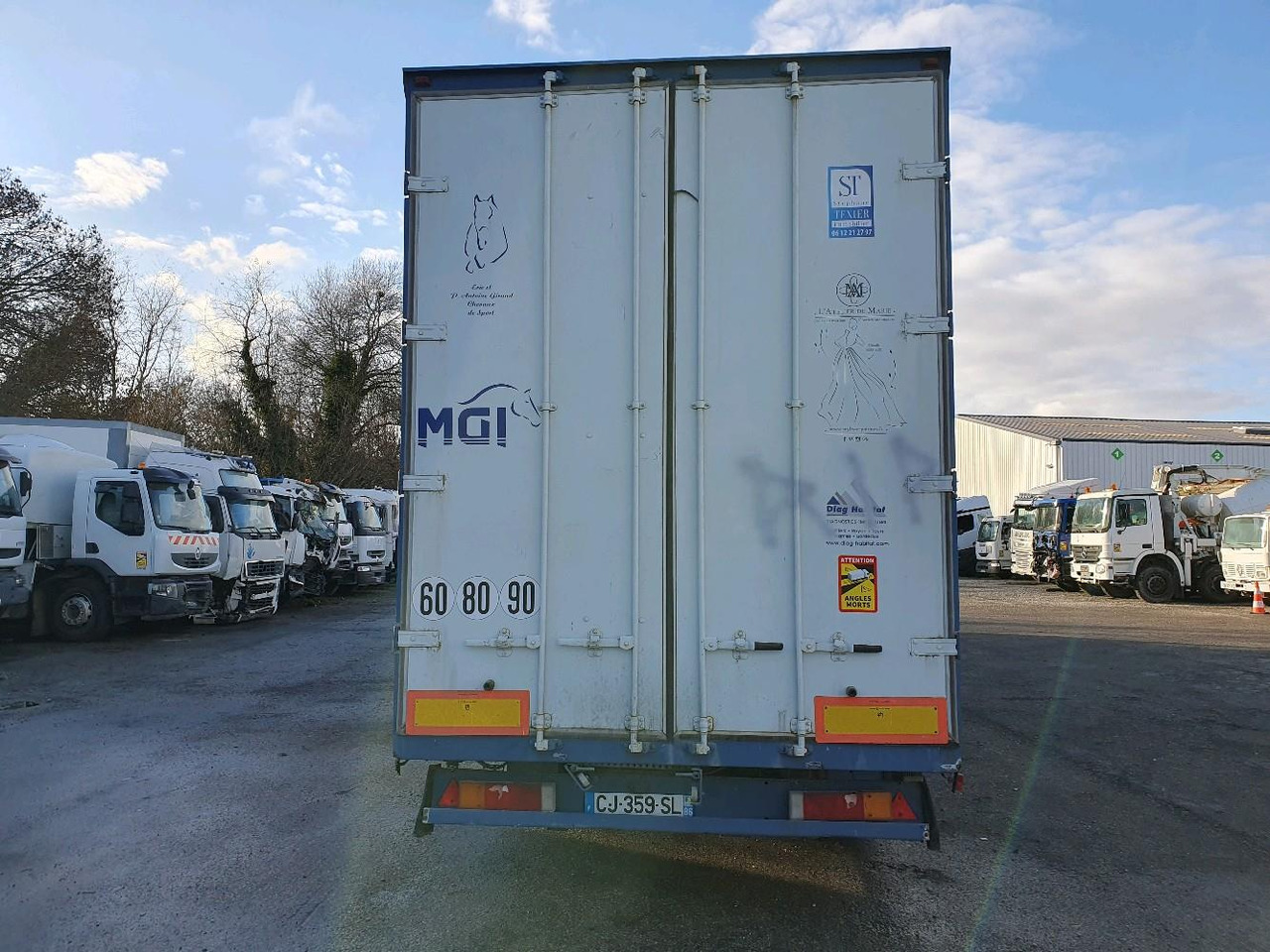 SAMRO SEMI REMORQUE HAB / VAN - Häst semitrailer: bild 5 SAMRO SEMI REMORQUE HAB / VAN - Häst semitrailer: bild 5