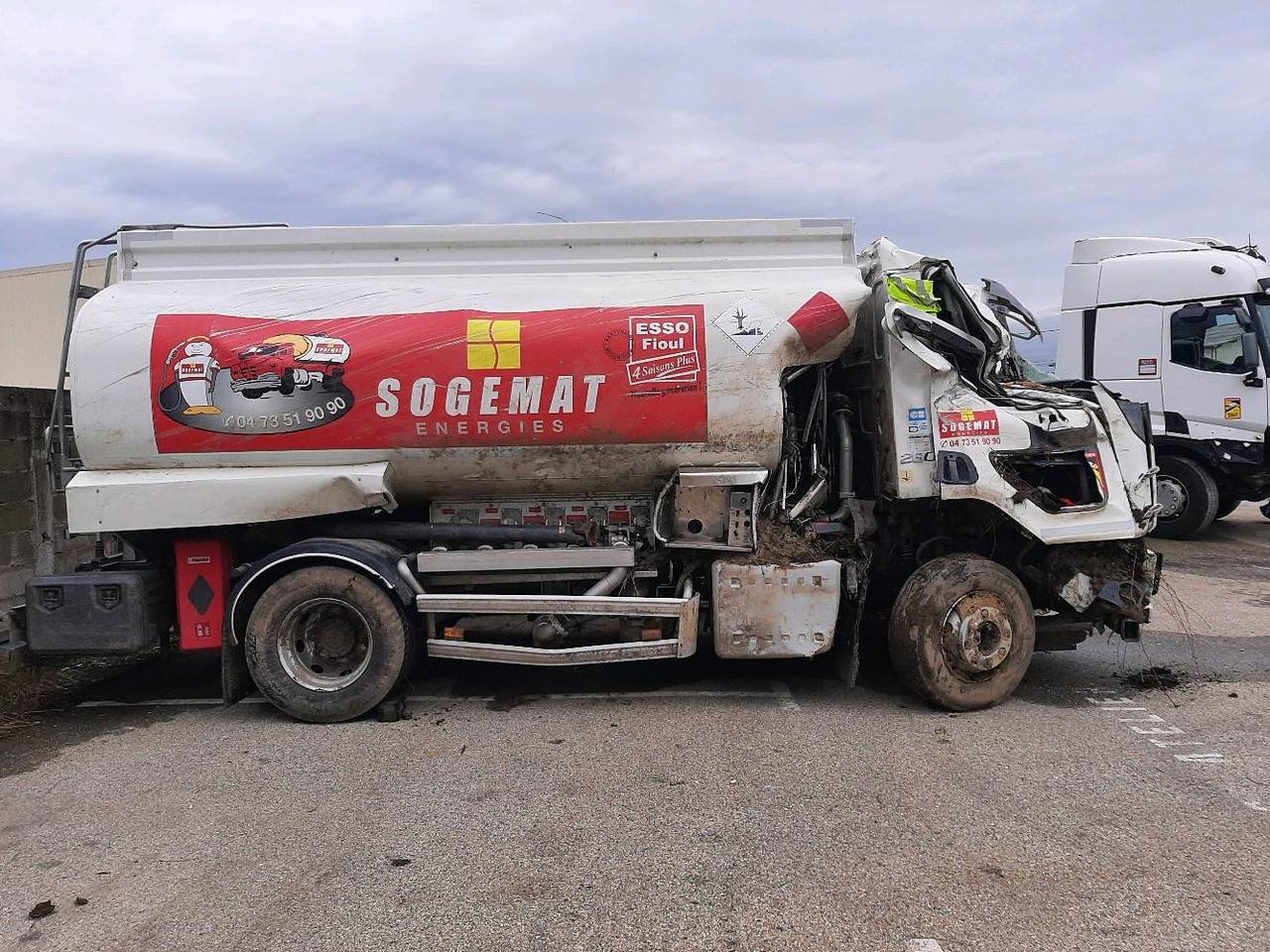 VOLVO FL 280 CITERNE - Tankbil: bild 3 VOLVO FL 280 CITERNE - Tankbil: bild 3