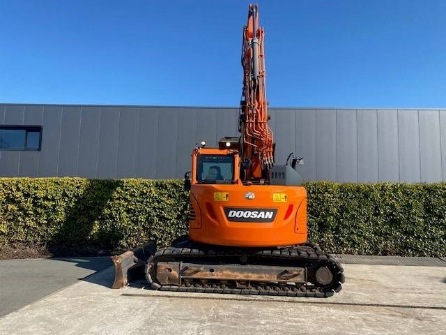 Doosan DX140 LCR-5 - Bandgrävare: bild 2 Doosan DX140 LCR-5 - Bandgrävare: bild 2