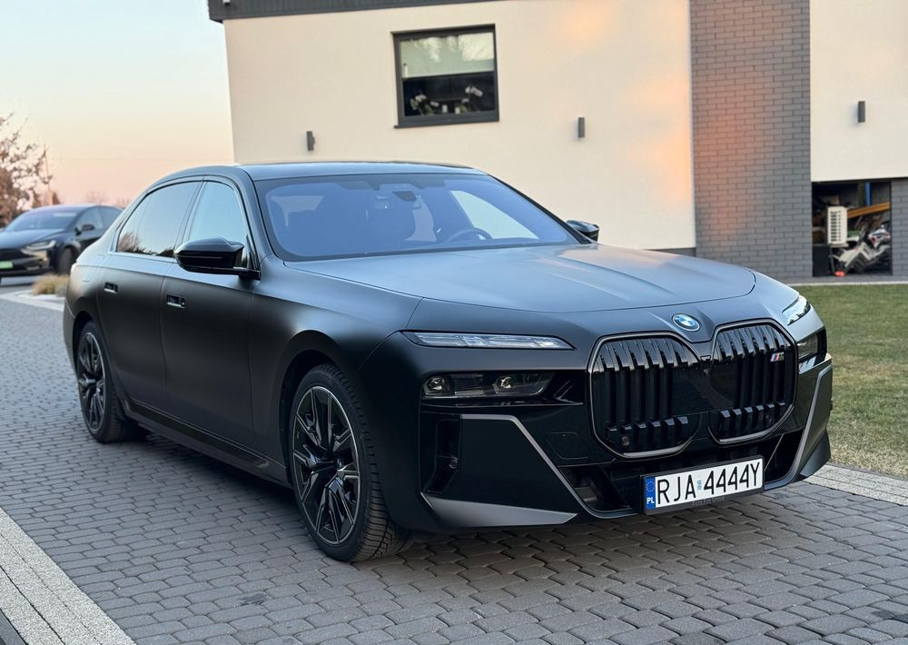 BMW Seria 7 - Sedan: bild 2 BMW Seria 7 - Sedan: bild 2