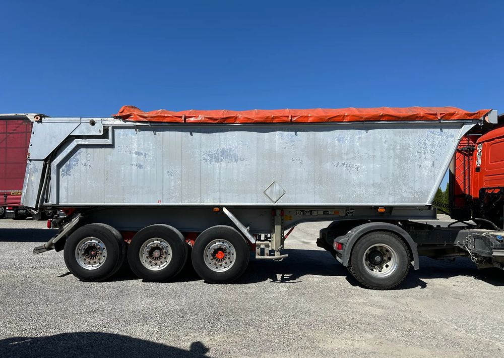 Benalu 25 m3 OSIE SAF HYDRAULICZNA KLAPA ELEKRYCZNY DACH - Tippbil semitrailer: bild 4 Benalu 25 m3 OSIE SAF HYDRAULICZNA KLAPA ELEKRYCZNY DACH - Tippbil semitrailer: bild 4