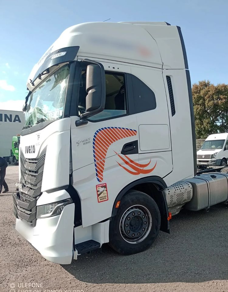 Iveco S-WAY 530 RETARDER USZKODZONY - Dragbil: bild 2 Iveco S-WAY 530 RETARDER USZKODZONY - Dragbil: bild 2