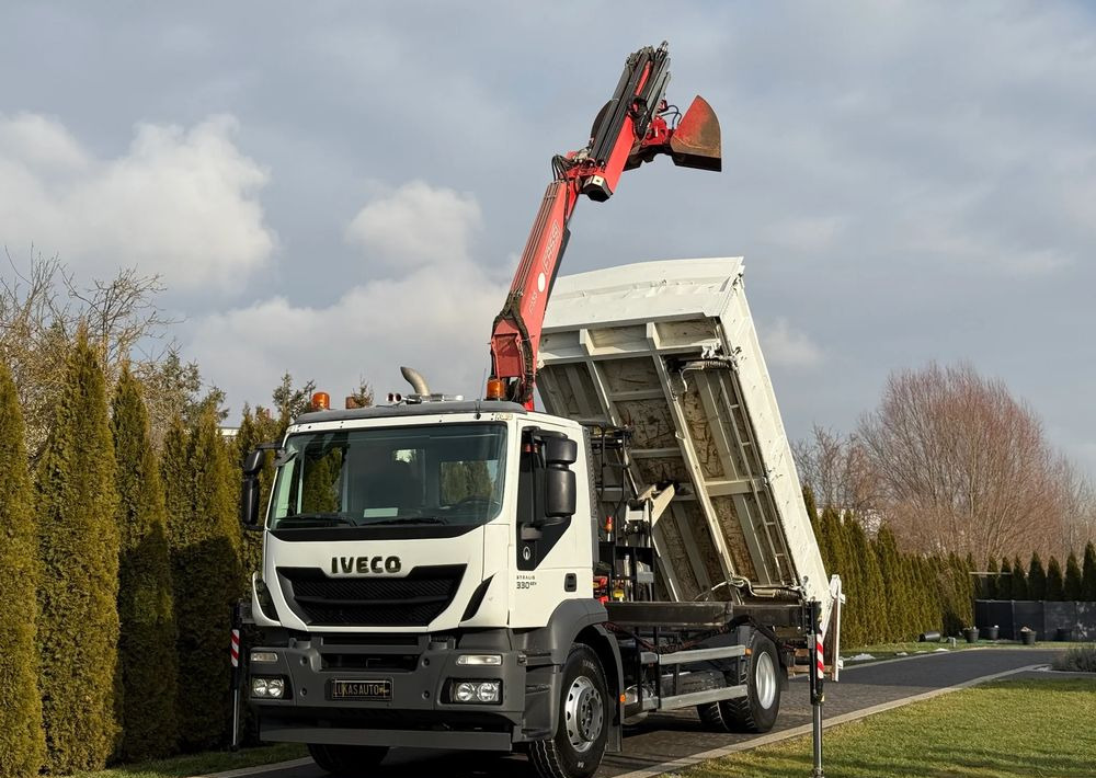 Iveco STRALIS 330 / 4x2 / FASSI F135 / WYWROTKA - Tippbil lastbil: bild 1 Iveco STRALIS 330 / 4x2 / FASSI F135 / WYWROTKA - Tippbil lastbil: bild 1