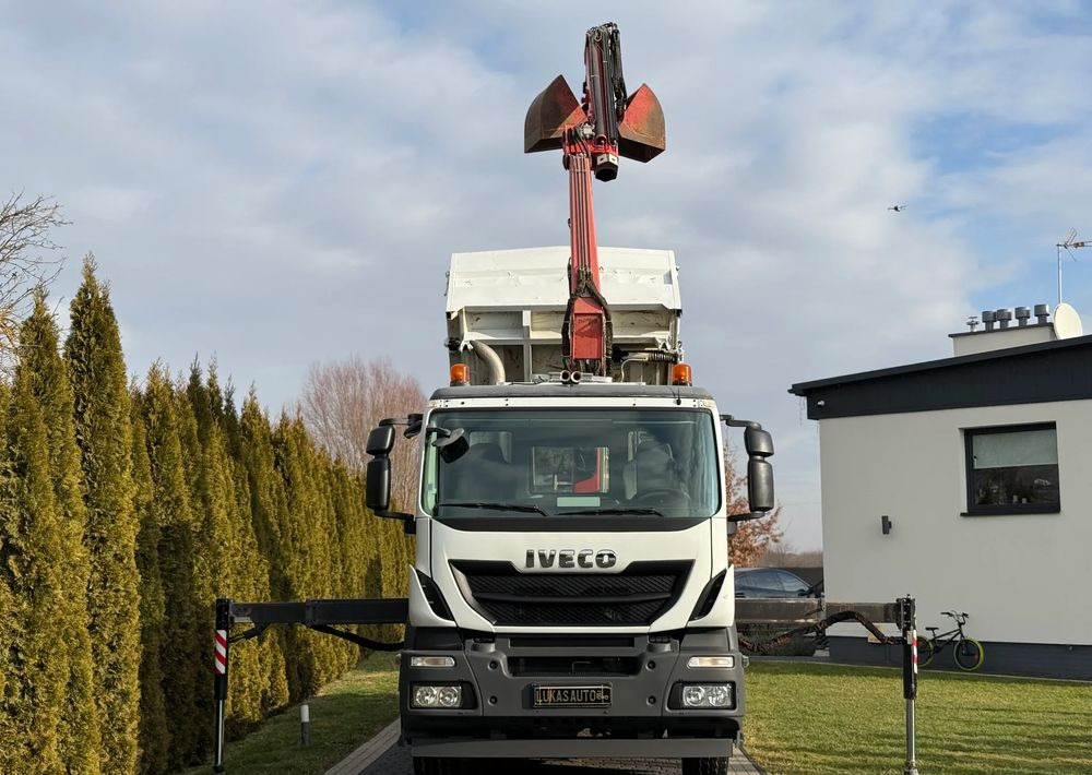 Iveco STRALIS 330 / 4x2 / FASSI F135 / WYWROTKA - Tippbil lastbil: bild 2 Iveco STRALIS 330 / 4x2 / FASSI F135 / WYWROTKA - Tippbil lastbil: bild 2