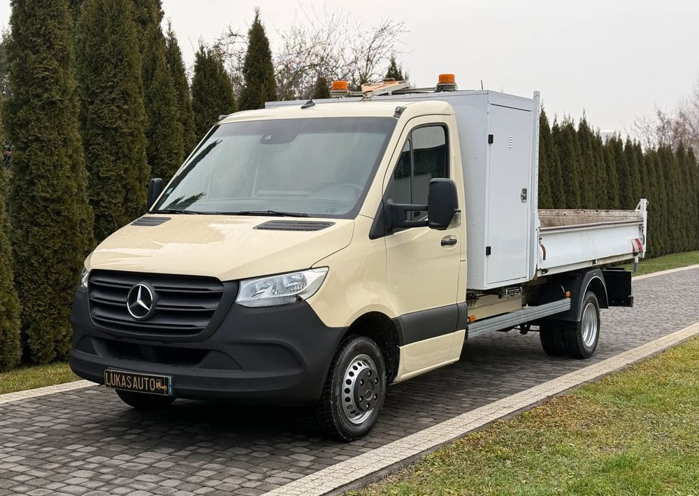 Mercedes-Benz SPRINTER WYWROTKA - Transportbil med tippflak: bild 1 Mercedes-Benz SPRINTER WYWROTKA - Transportbil med tippflak: bild 1