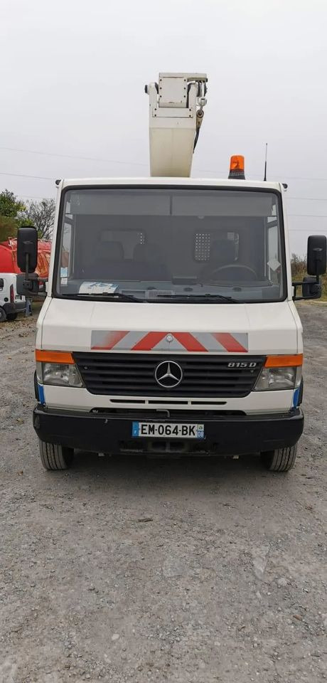 Mercedes-Benz VARIO 815D 17 M - Billift: bild 2 Mercedes-Benz VARIO 815D 17 M - Billift: bild 2
