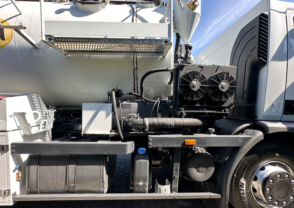 Sugbil Renault PREMIUM 320 WUKO 6X2 RIVARD 14m3: bild 13 Sugbil Renault PREMIUM 320 WUKO 6X2 RIVARD 14m3: bild 13