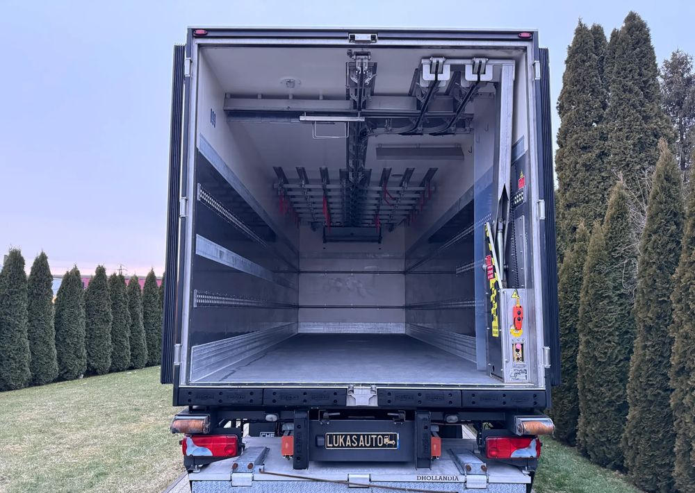 Kylbil lastbil Scania P 280 CHEREAU CARRIER HAKÓWKA: bild 10