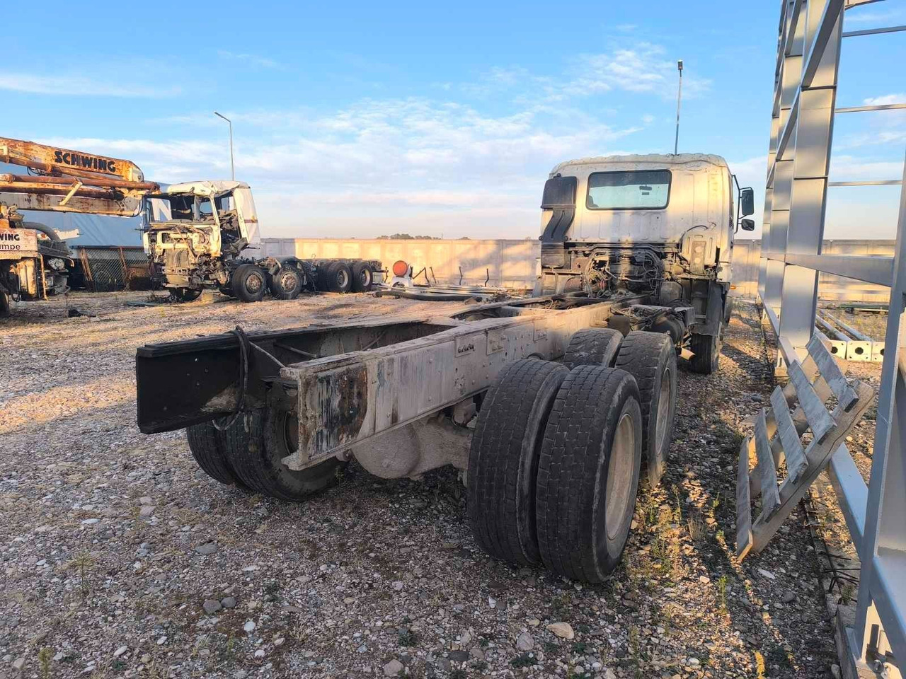 Isuzu 2.8 CXZ 81 - Chassi lastbil: bild 5 Isuzu 2.8 CXZ 81 - Chassi lastbil: bild 5