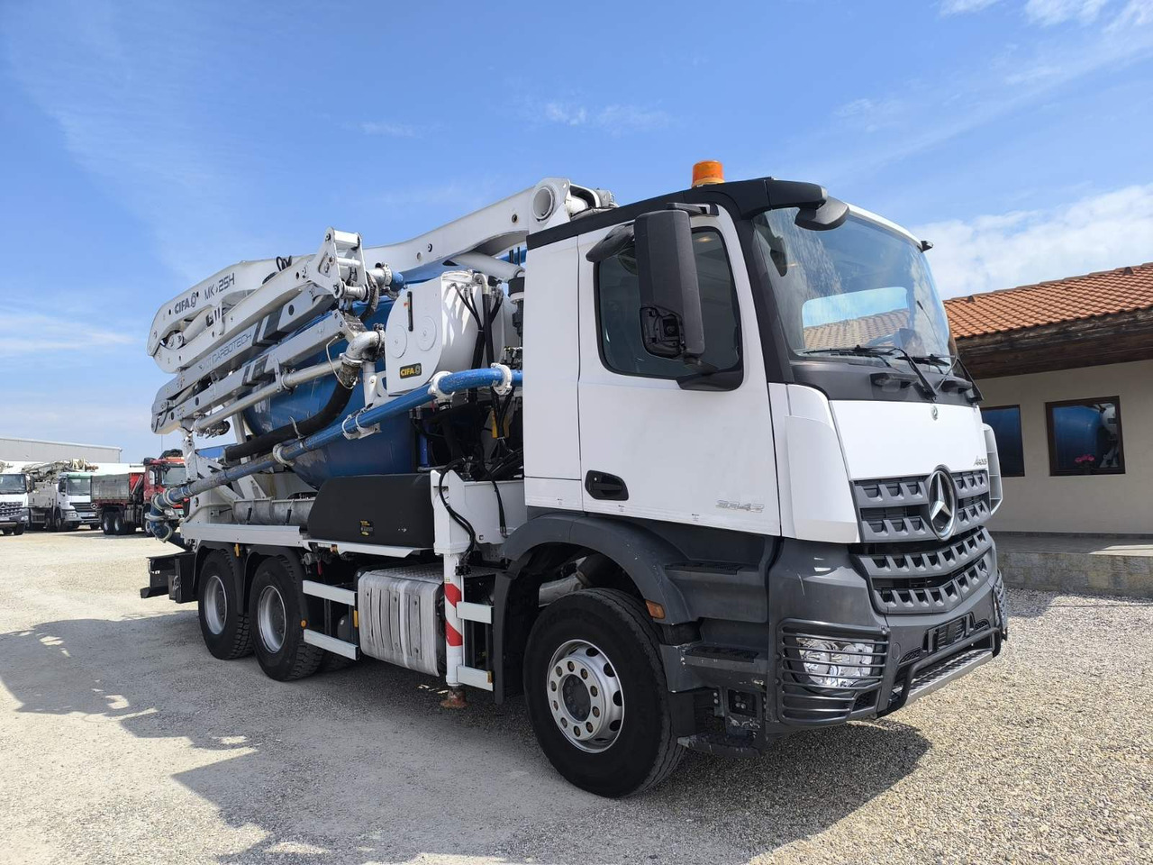 MERCEDES-BENZ AROCS 3342 CIFA MK25H - Betongbil med pump: bild 1 MERCEDES-BENZ AROCS 3342 CIFA MK25H - Betongbil med pump: bild 1