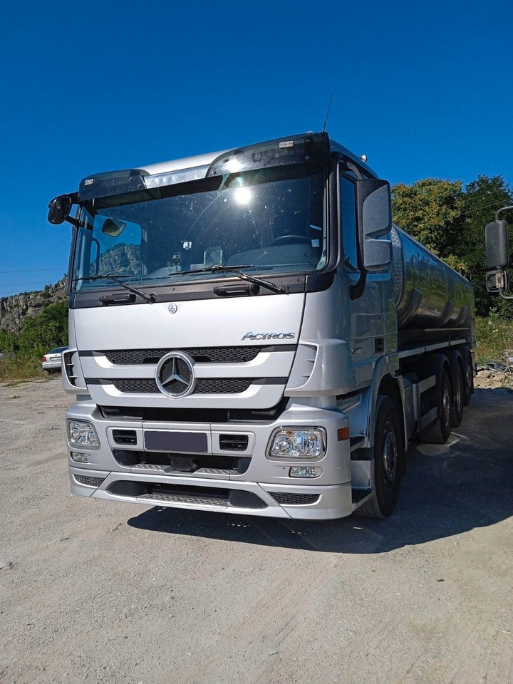 Mercedes-Benz ACTROS 3248 - Tankbil: bild 2 Mercedes-Benz ACTROS 3248 - Tankbil: bild 2