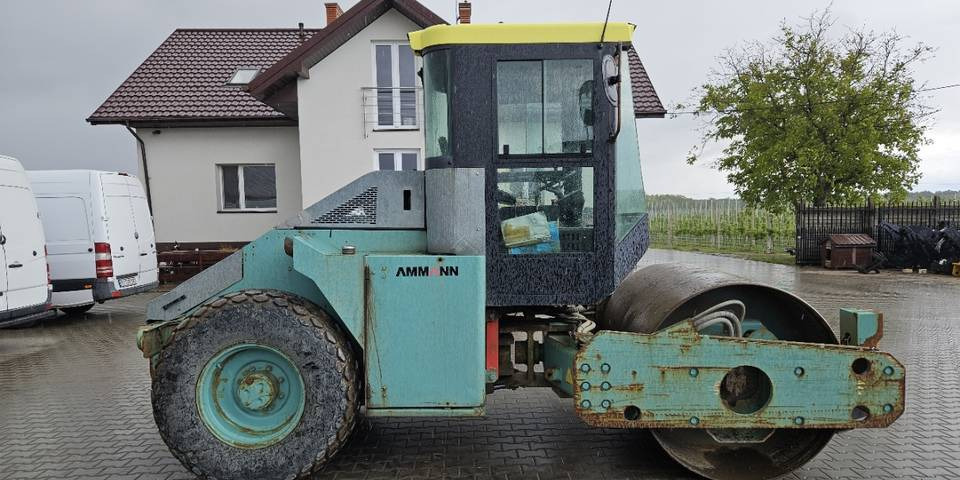 Walec Ammann AC70-2N guma-stal - Kompaktor: bild 1 Walec Ammann AC70-2N guma-stal - Kompaktor: bild 1