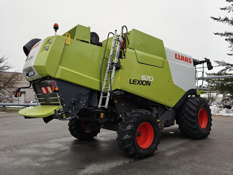 Claas Lexion 670 - Skördetröska: bild 4 Claas Lexion 670 - Skördetröska: bild 4