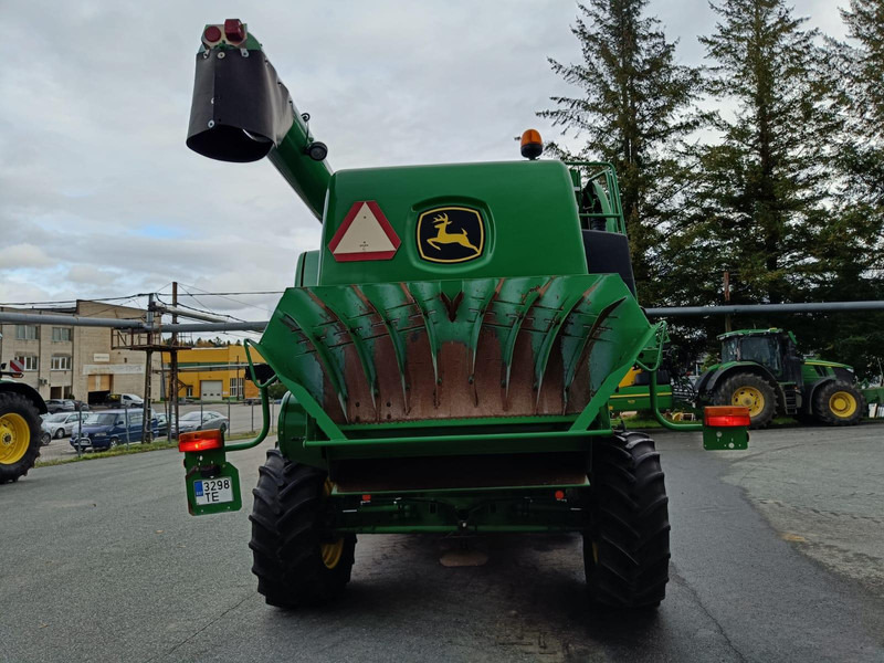 John Deere T550 - Skördetröska: bild 4 John Deere T550 - Skördetröska: bild 4