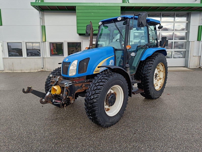 New Holland T 5050 - Traktor: bild 1 New Holland T 5050 - Traktor: bild 1