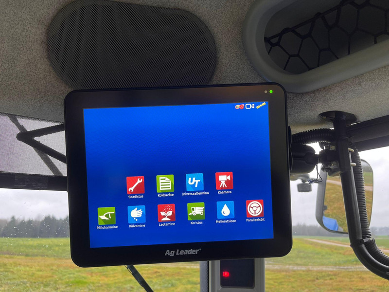 Traktor New Holland T8.330: bild 18 Traktor New Holland T8.330: bild 18