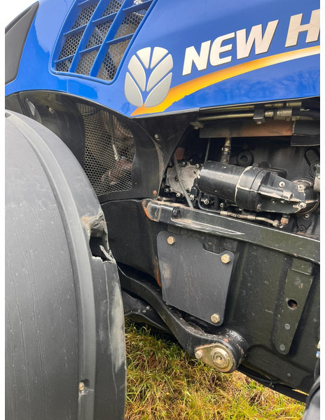 Traktor New Holland T8.330: bild 13 Traktor New Holland T8.330: bild 13