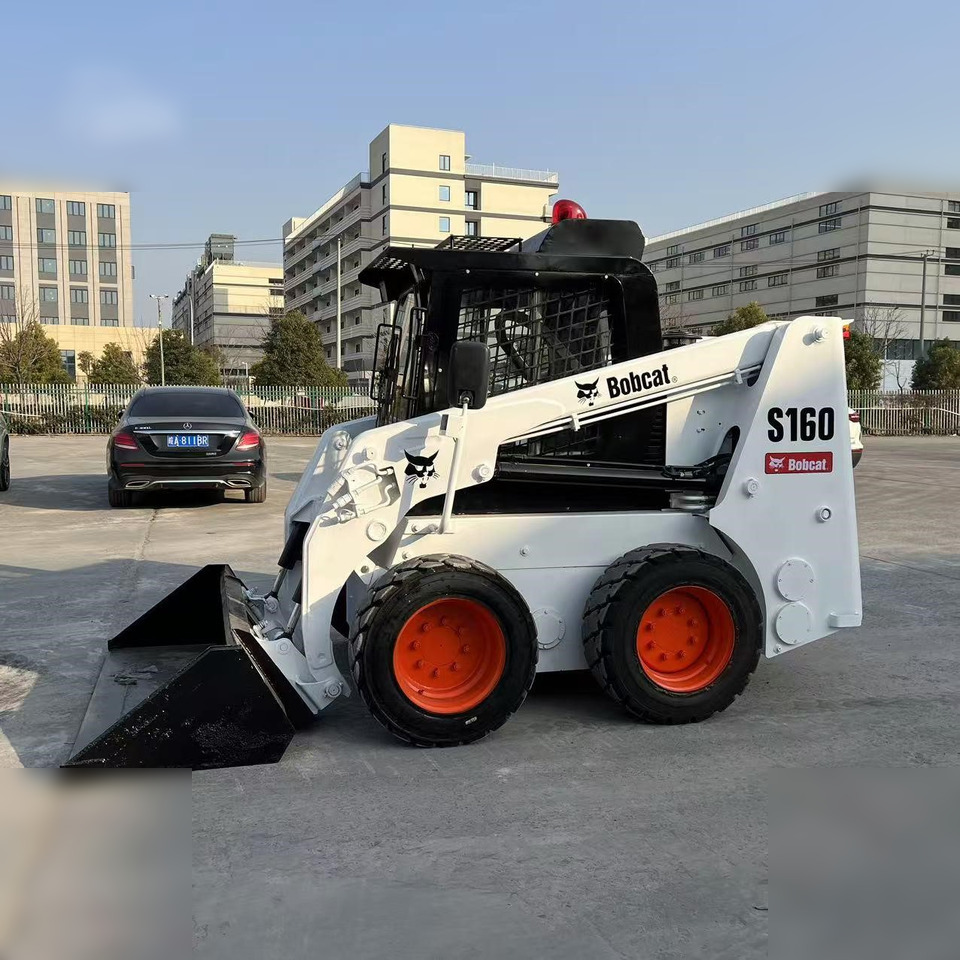 BOBCAT S160 - Kompaktlastare/ Slirstyrda lastare: bild 1 BOBCAT S160 - Kompaktlastare/ Slirstyrda lastare: bild 1