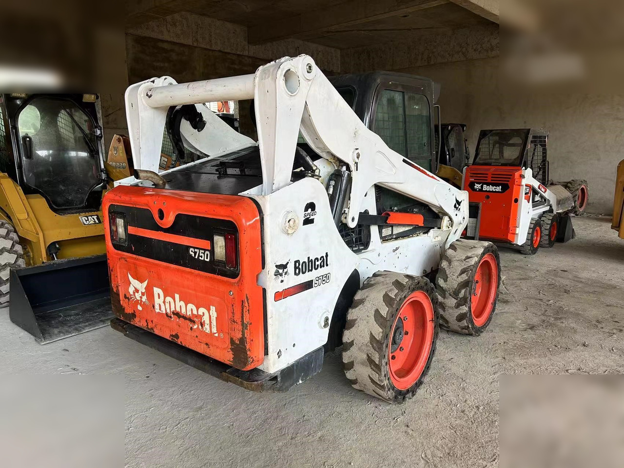 BOBCAT S750 - Kompaktlastare/ Slirstyrda lastare: bild 4 BOBCAT S750 - Kompaktlastare/ Slirstyrda lastare: bild 4