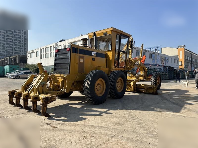 CATERPILLAR 140H - Väghyvel: bild 4 CATERPILLAR 140H - Väghyvel: bild 4