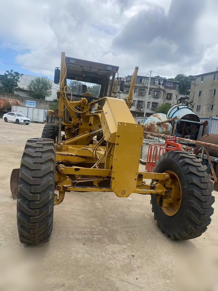 CATERPILLAR 140H - Väghyvel: bild 4 CATERPILLAR 140H - Väghyvel: bild 4