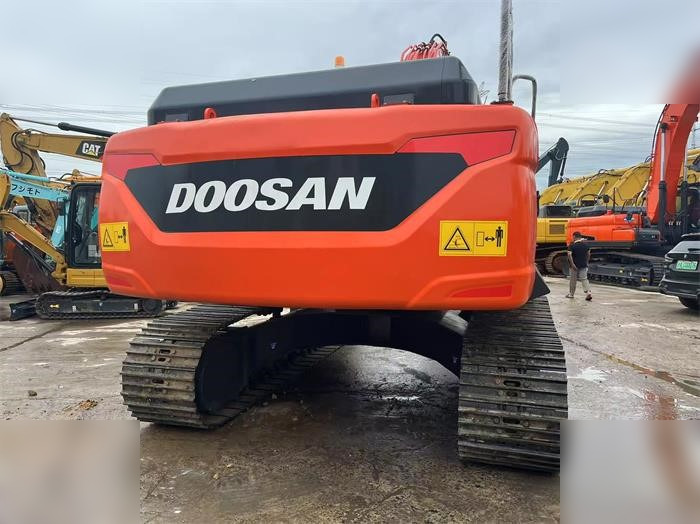DOOSAN DX225 LCA - Bandgrävare: bild 3 DOOSAN DX225 LCA - Bandgrävare: bild 3
