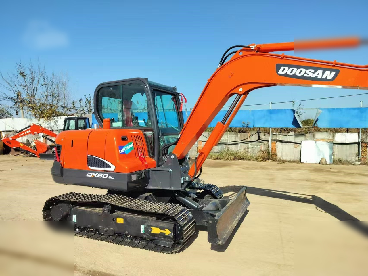 DOOSAN DX60-9C - Bandgrävare: bild 3 DOOSAN DX60-9C - Bandgrävare: bild 3