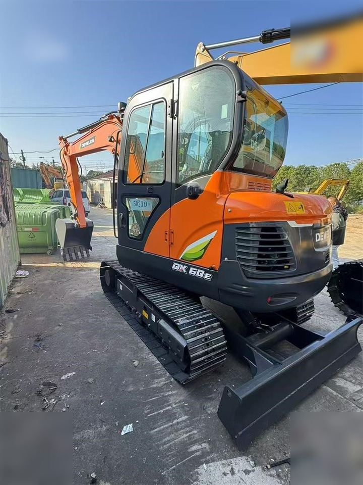 DOOSAN DX60E-10N - Bandgrävare: bild 5 DOOSAN DX60E-10N - Bandgrävare: bild 5