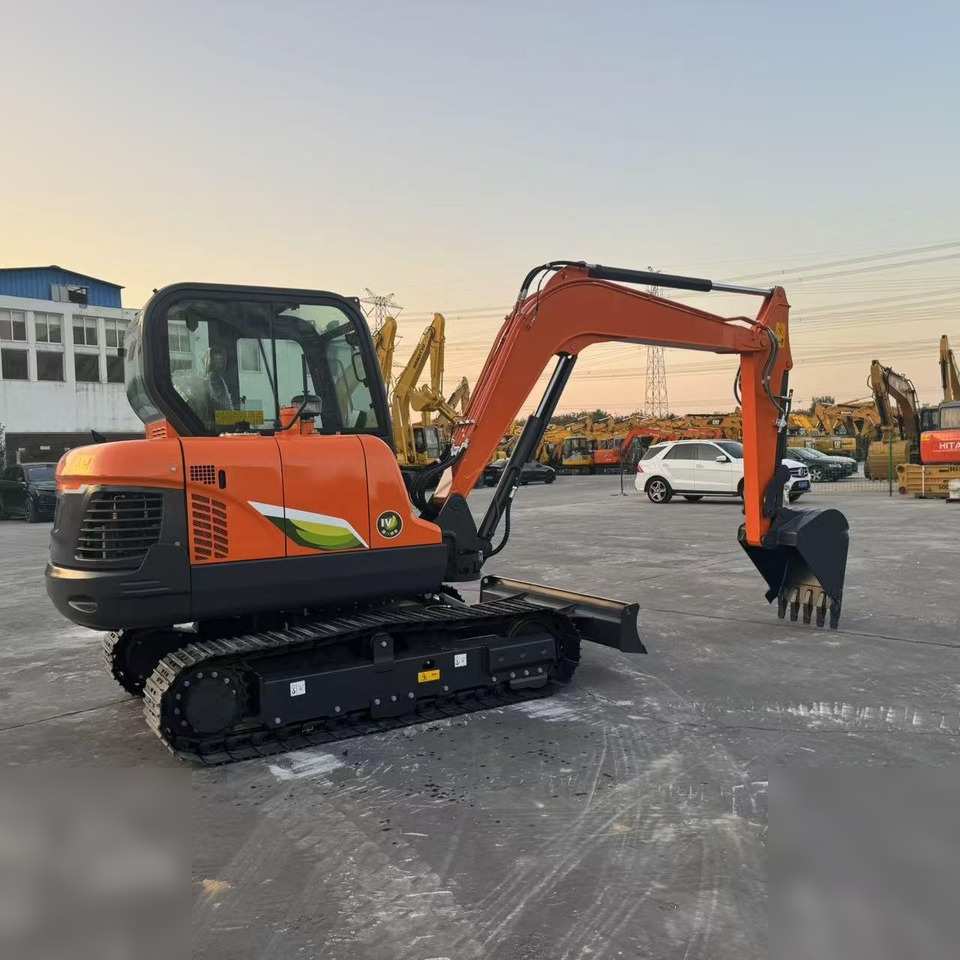 DOOSAN DX60E-10N - Bandgrävare: bild 5 DOOSAN DX60E-10N - Bandgrävare: bild 5