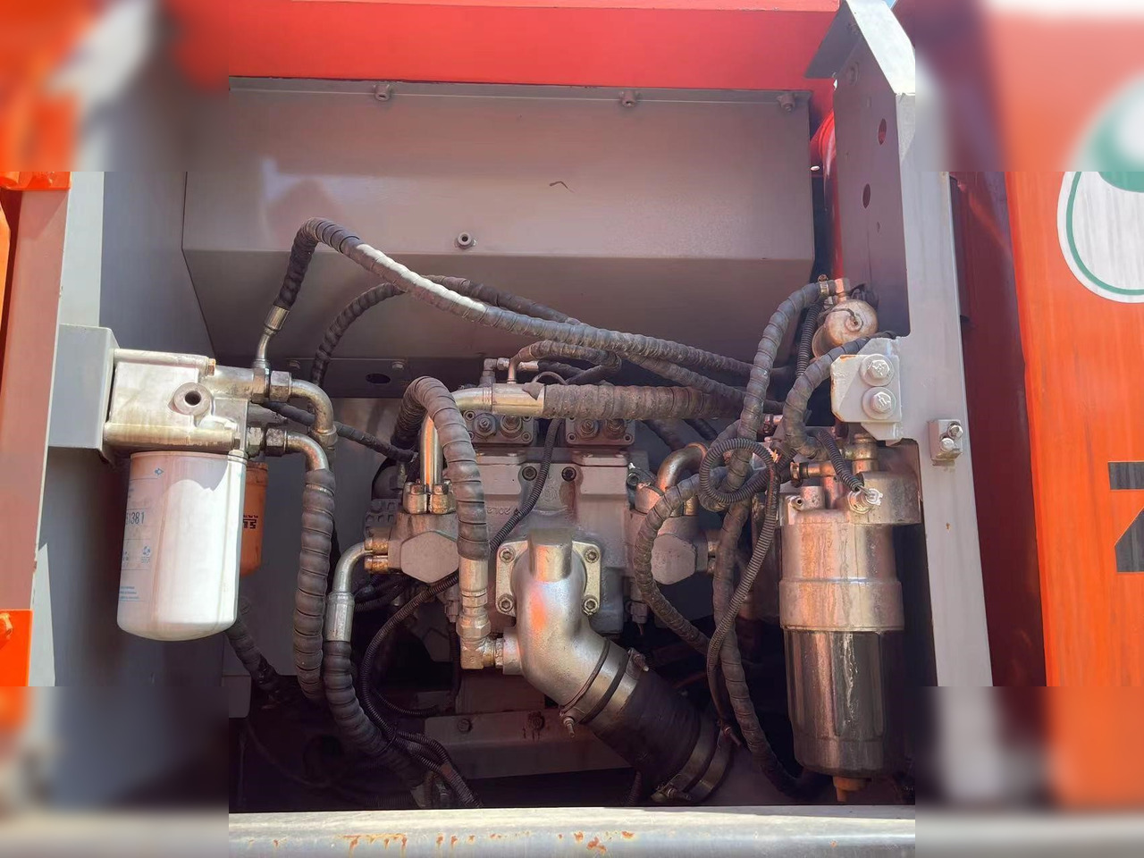 HITACHI ZX200-3 - Bandgrävare: bild 5 HITACHI ZX200-3 - Bandgrävare: bild 5