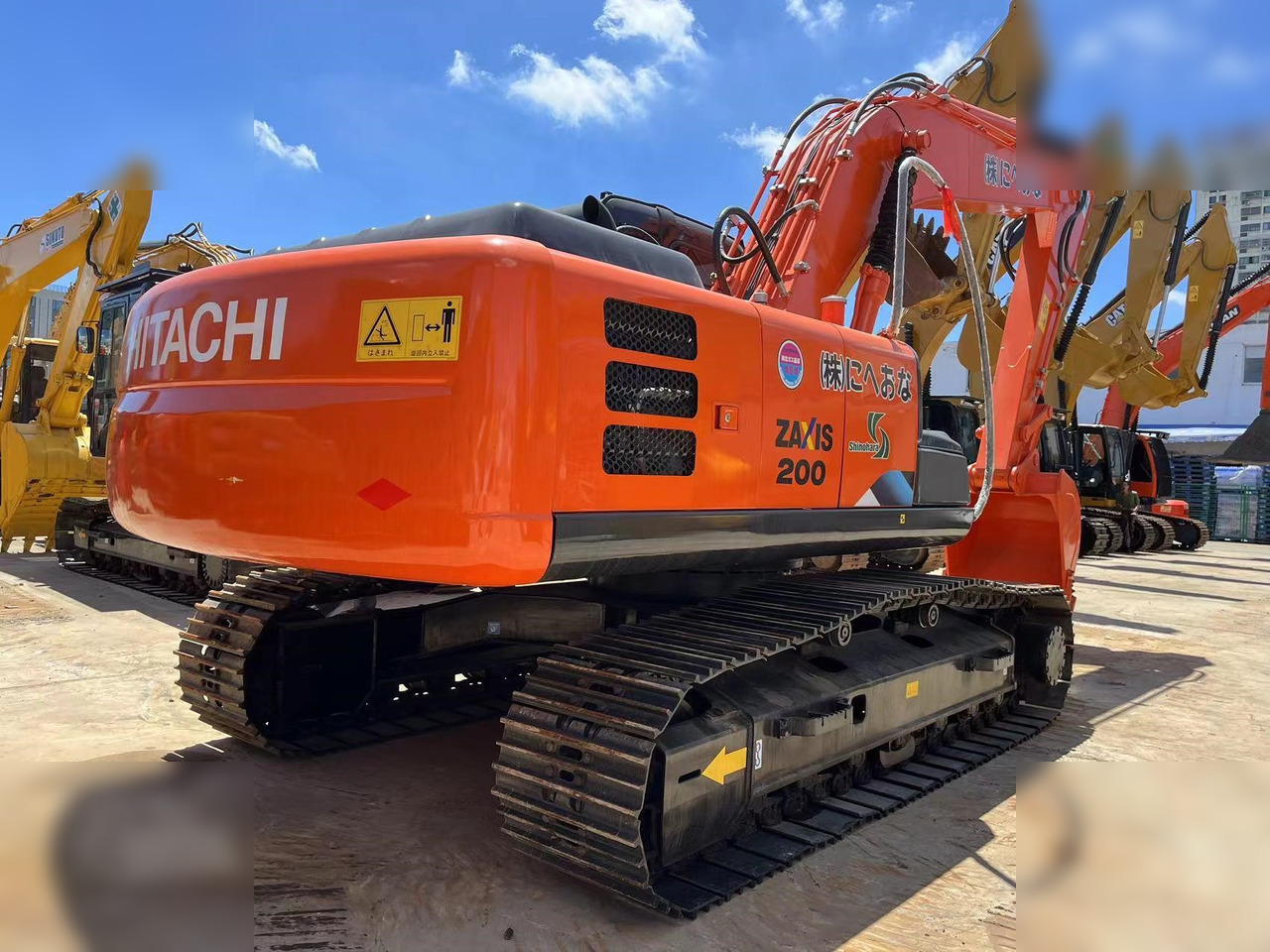 HITACHI ZX200-3G - Bandgrävare: bild 2 HITACHI ZX200-3G - Bandgrävare: bild 2