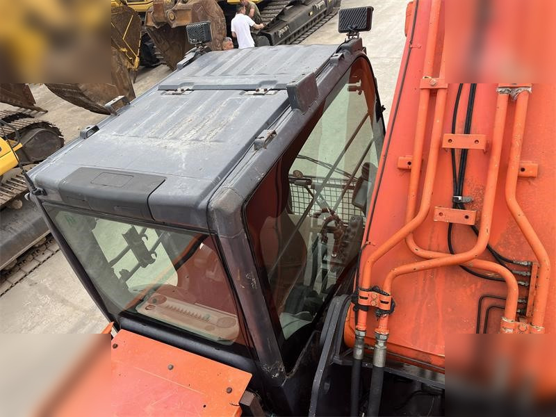 HITACHI ZX350H-5G - Bandgrävare: bild 3 HITACHI ZX350H-5G - Bandgrävare: bild 3