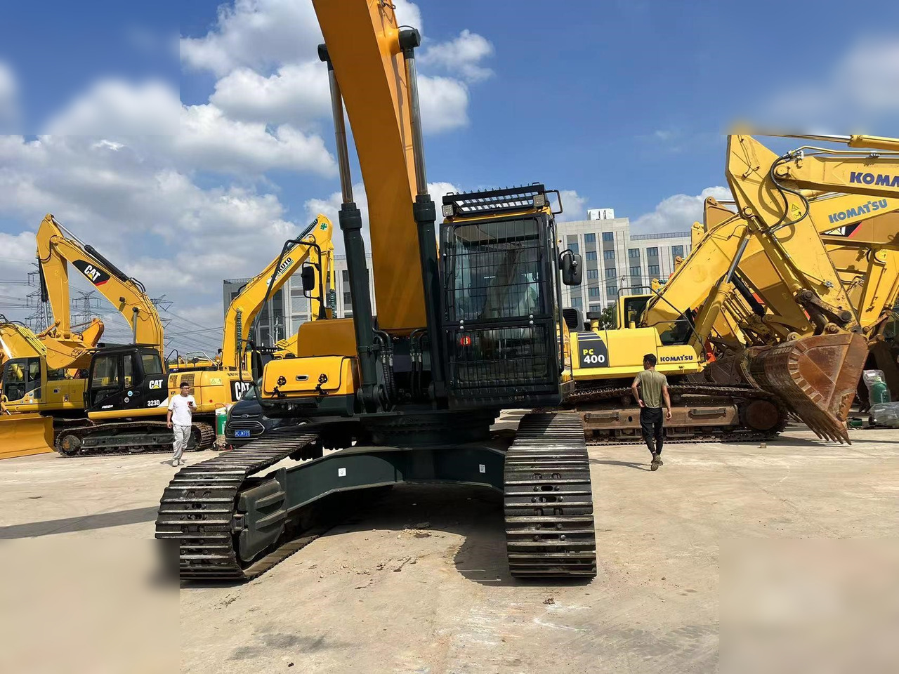 HYUNDAI ROBEX 330 LC-9S - Rivningsgrävare: bild 4 HYUNDAI ROBEX 330 LC-9S - Rivningsgrävare: bild 4