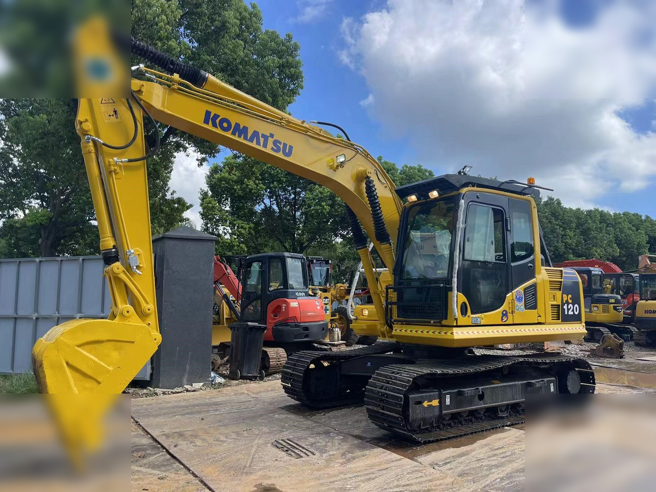 KOMATSU PC120-8 - Bandgrävare: bild 2 KOMATSU PC120-8 - Bandgrävare: bild 2