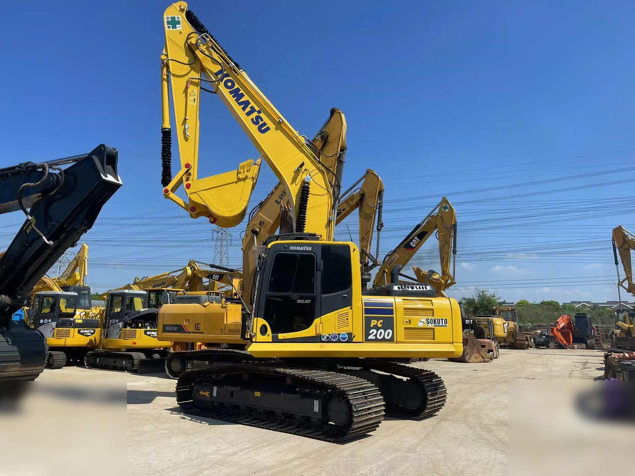 KOMATSU PC200-8 - Bandgrävare: bild 2 KOMATSU PC200-8 - Bandgrävare: bild 2