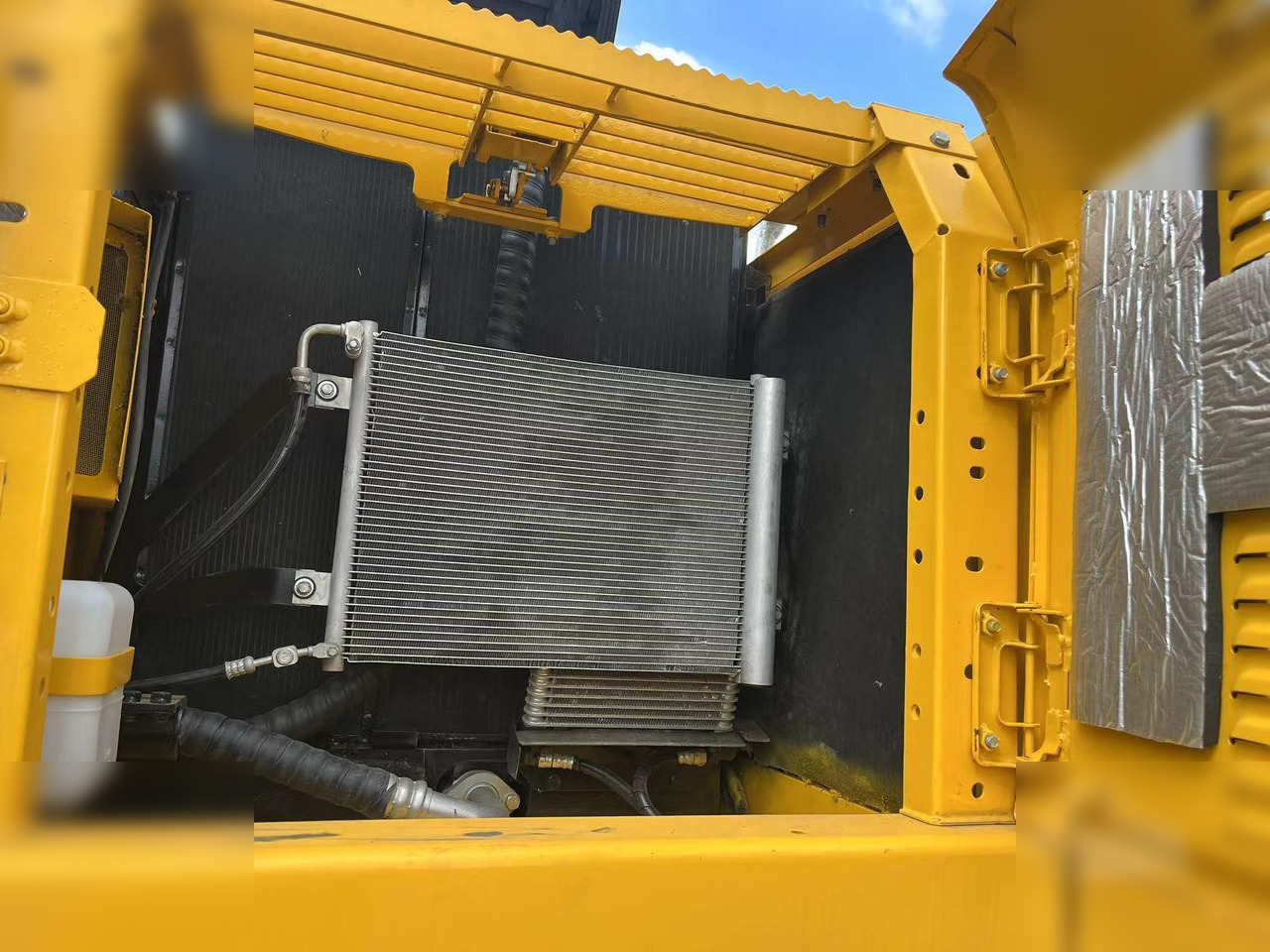 Bandgrävare KOMATSU PC220-8: bild 7 Bandgrävare KOMATSU PC220-8: bild 7