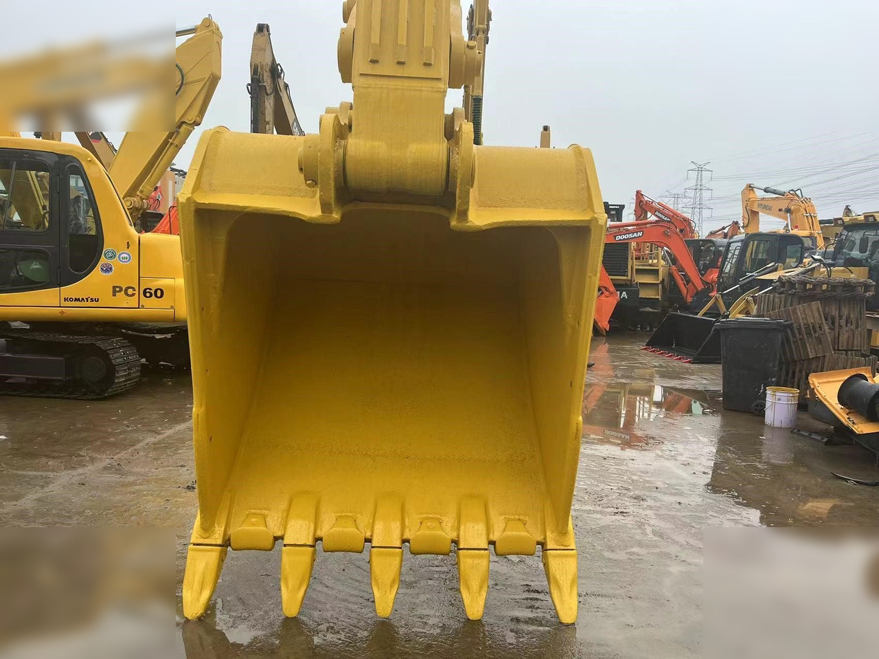 KOMATSU PC450 LC-8 - Bandgrävare: bild 4 KOMATSU PC450 LC-8 - Bandgrävare: bild 4