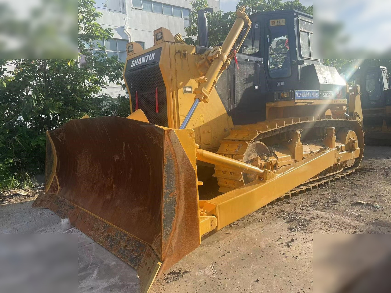 SHANTUI SD32 - Bulldozer: bild 4 SHANTUI SD32 - Bulldozer: bild 4