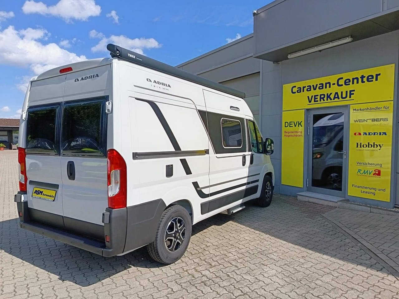 Adria Twin ALL-IN 540 SP*AUTOMATIK*SAFETY*STYLE*SOFORT - Campingbil: bild 4 Adria Twin ALL-IN 540 SP*AUTOMATIK*SAFETY*STYLE*SOFORT - Campingbil: bild 4