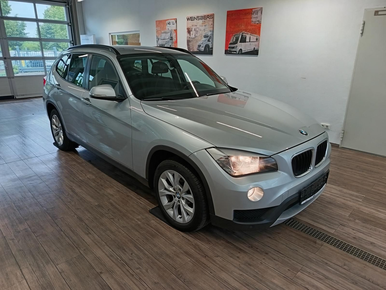 BMW X1 sDrive 18i 110 kW*SITZHEIZUNG*KLIMAAUTOMATIK - SUV: bild 3 BMW X1 sDrive 18i 110 kW*SITZHEIZUNG*KLIMAAUTOMATIK - SUV: bild 3