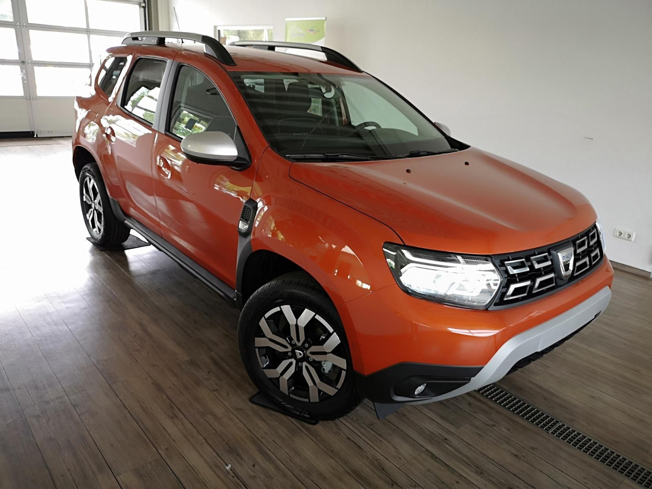 Dacia Duster Prestige Tce 130*KLIMA*SHZ*R-KAM*DAB*NAVI - SUV: bild 3 Dacia Duster Prestige Tce 130*KLIMA*SHZ*R-KAM*DAB*NAVI - SUV: bild 3