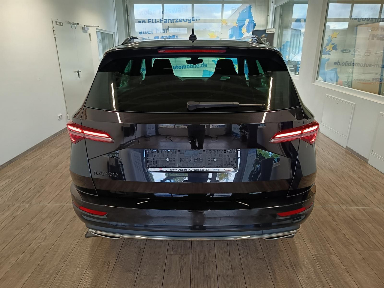 Skoda Karoq Sportline 1,5 TSI DSG*AHK*PSD*STD.HZG*NAVI - SUV: bild 5 Skoda Karoq Sportline 1,5 TSI DSG*AHK*PSD*STD.HZG*NAVI - SUV: bild 5